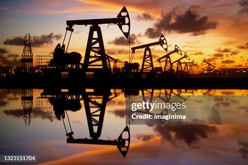 Oil prices surge past USD 90 as fresh US Iran escalation threatens Hormuz shipping