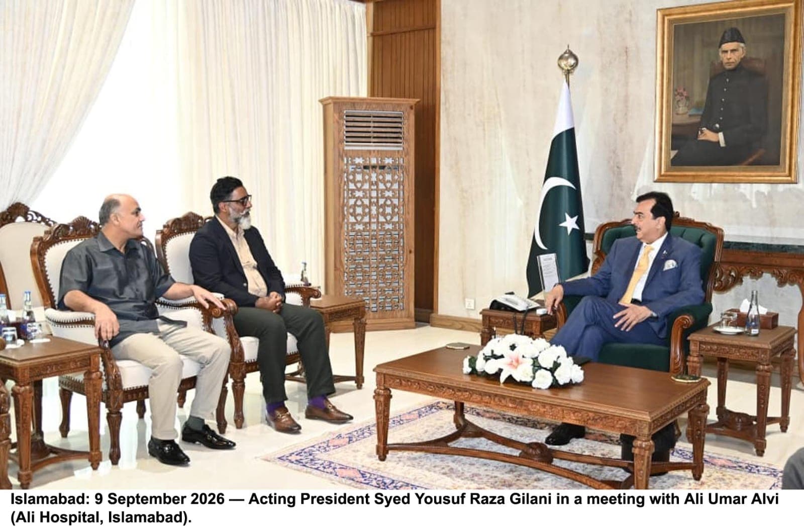 Gilani meets PTI senators